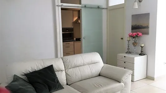 Rooms in Barcelona Sants-Montjuïc - photo 4