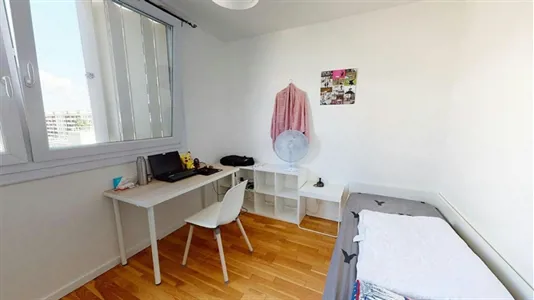 Rooms in Lyon - photo 1