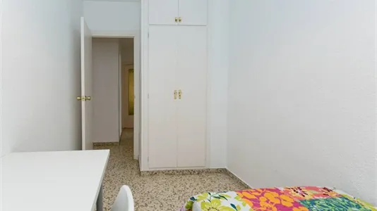 Rooms in Granada - photo 9