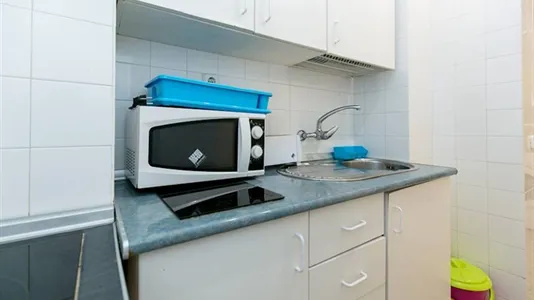 Rooms in Granada - photo 4