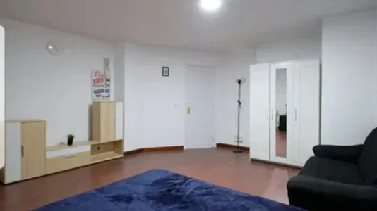 Rooms in Madrid Centro - photo 2