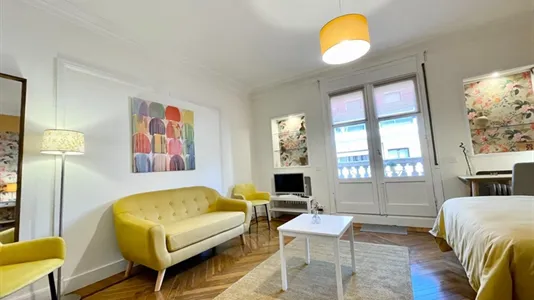 Rooms in Bilbao - photo 4