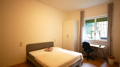 Room for rent in Milano Zona 9 - Porta Garibaldi, Niguarda, Milan