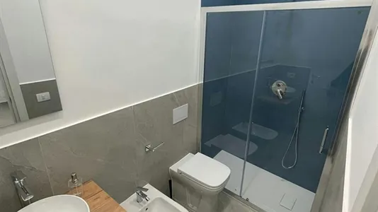 Rooms in Napoli Municipalità 3 - photo 9