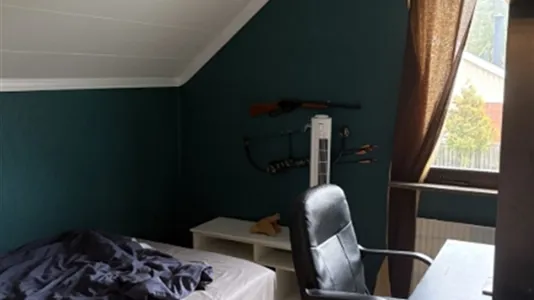 Houses in Surahammar - photo 7