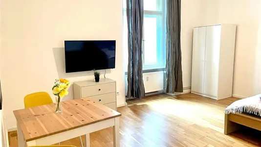 Apartments in Berlin Mitte - photo 3
