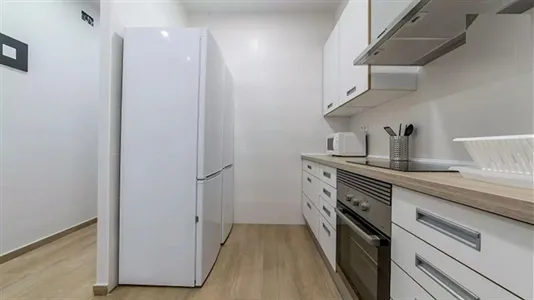 Rooms in Valencia Extramurs - photo 7