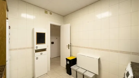 Rooms in Barcelona Eixample - photo 10