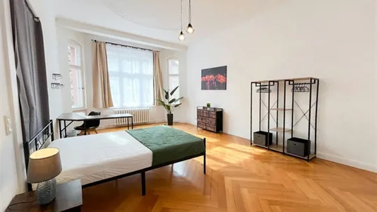 Rooms in Berlin Steglitz-Zehlendorf - photo 1