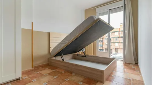 Rooms in Madrid Tetuán - photo 9