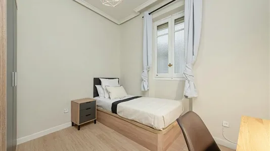 Rooms in Madrid Moncloa-Aravaca - photo 4