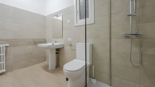 Rooms in Madrid ChamartĂn - photo 8