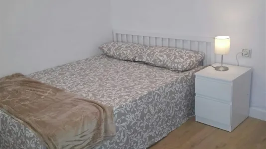 Rooms in el Camí de Vera - photo 6