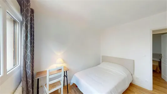 Rooms in Saint-Julien-en-Genevois - photo 2