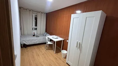 Room for rent in Madrid Usera, Madrid Room for rent in Madrid Usera, Madrid