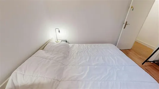 Rooms in Saint-Étienne - photo 2