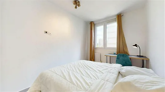 Rooms in Grenoble - photo 2