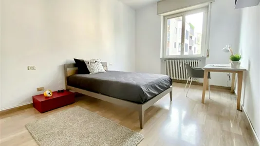 Rooms in Milano Zona 4 - Vittoria, Forlanini - photo 2