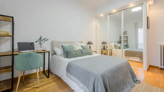 Rooms in Madrid Salamanca - photo 4