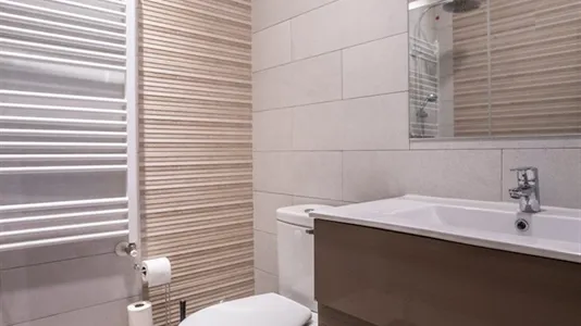 Rooms in Madrid Chamberí - photo 8