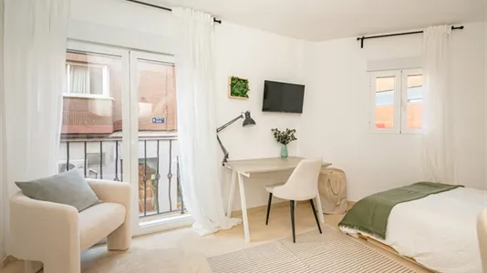 Rooms in Madrid Tetuán - photo 2