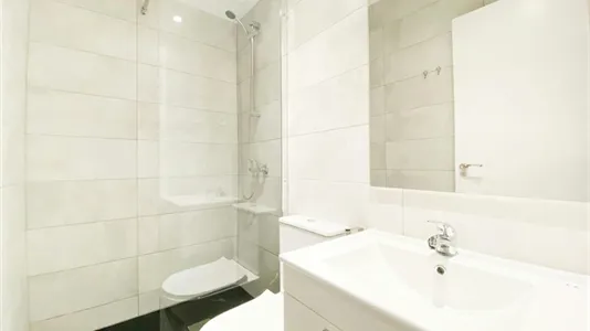 Rooms in Madrid Moncloa-Aravaca - photo 4