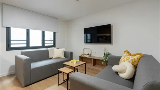 Rooms in Madrid Moncloa-Aravaca - photo 7