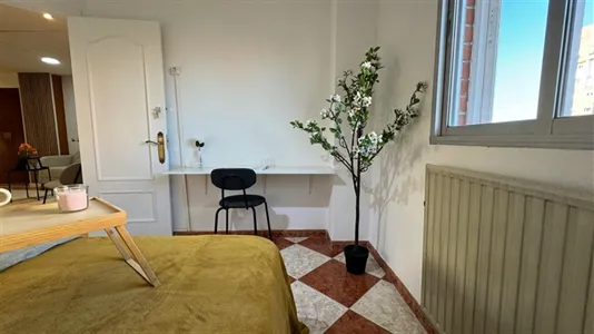 Rooms in Madrid Puente de Vallecas - photo 4
