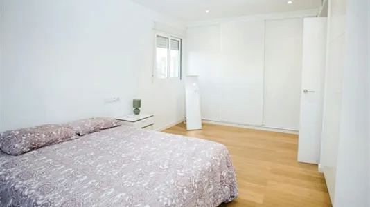 Rooms in el Camí de Vera - photo 2