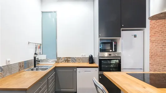 Apartments in Barcelona Eixample - photo 8