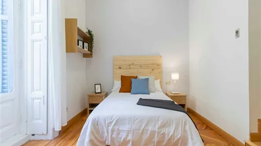 Rooms in Madrid Centro - photo 2