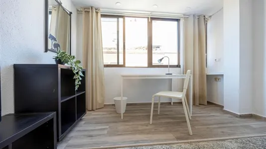 Rooms in Tavernes Blanques - photo 3