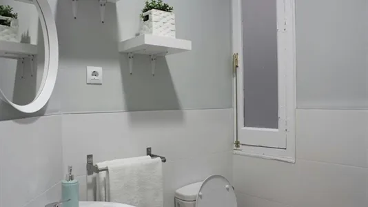 Rooms in Madrid Centro - photo 10