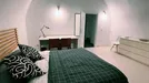 Room for rent, Napoli Municipalità 3, Naples, &lt;span class=&quot;blurred street&quot; onclick=&quot;ProcessAdRequest(13356331)&quot;&gt;&lt;span class=&quot;hint&quot;&gt;See streetname&lt;/span&gt;[xxxxxxxxxxxxx]&lt;/span&gt;