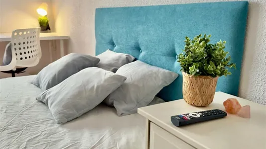 Rooms in Zaragoza - photo 3