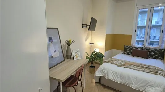 Rooms in Barcelona Les Corts - photo 2