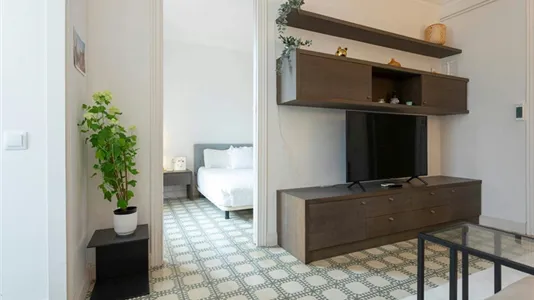 Apartments in Barcelona Eixample - photo 4