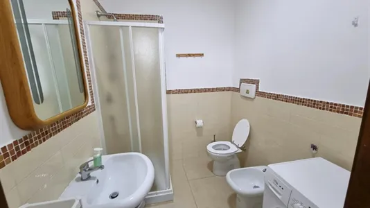 Rooms in Napoli Municipalità 4 - photo 10