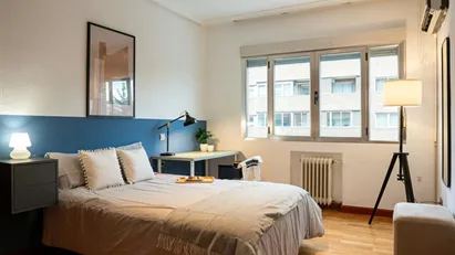 Room for rent in Madrid Chamartín, Madrid
