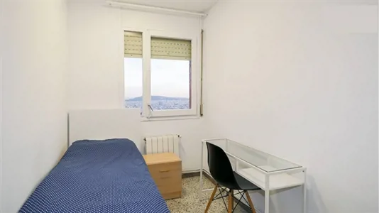 Rooms in Barcelona Gràcia - photo 1