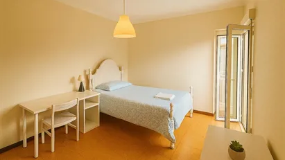 Room for rent in Porto (Distrito)