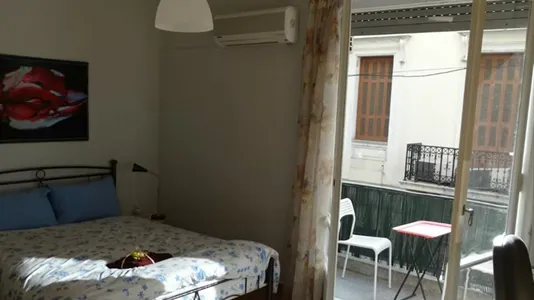 Rooms in Athens Agios Nikolaos - photo 1