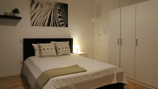 Rooms in Madrid Chamberí - photo 1