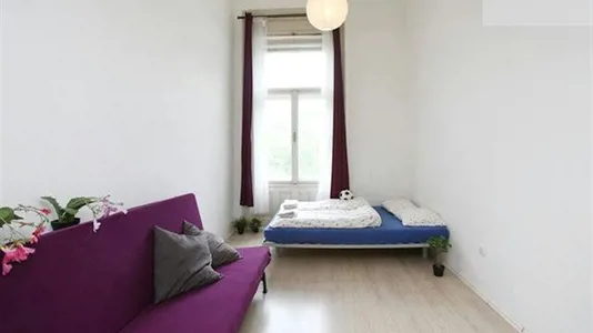 Rooms in Budapest XVI. kerület - photo 2