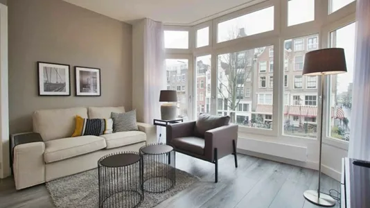 Apartments in Amsterdam Centrum - photo 2