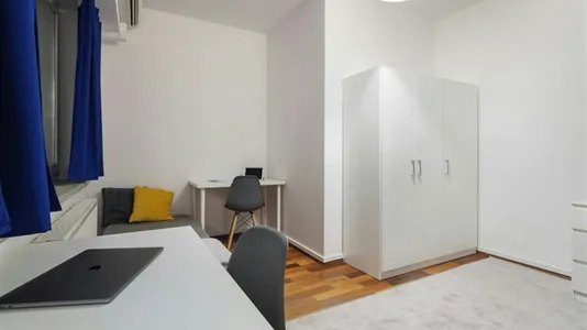 Rooms in Location is not specified - photo 1