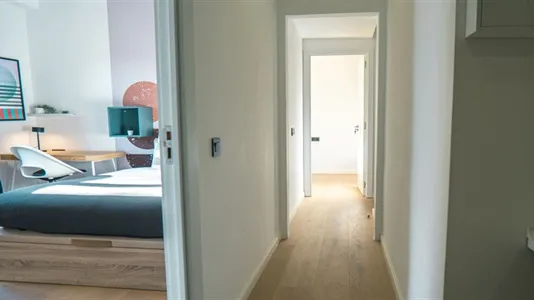 Rooms in Barcelona Ciutat Vella - photo 7