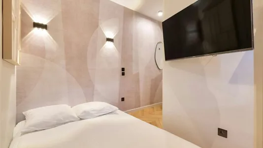 Apartments in Paris 16ème arrondissement (South) - photo 6