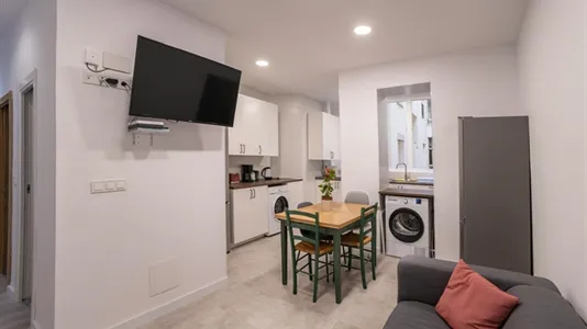 Rooms in Madrid Chamberí - photo 10