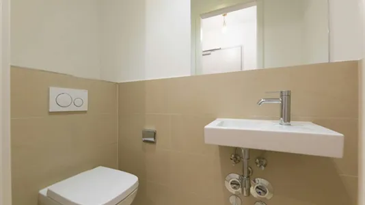 Rooms in Berlin Mitte - photo 8